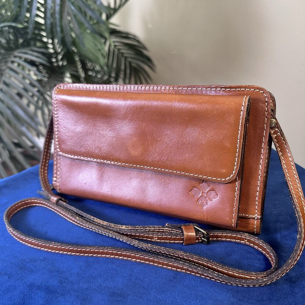 Patricia Nash Clutch Crossbody Wallet Tan Organizer brass